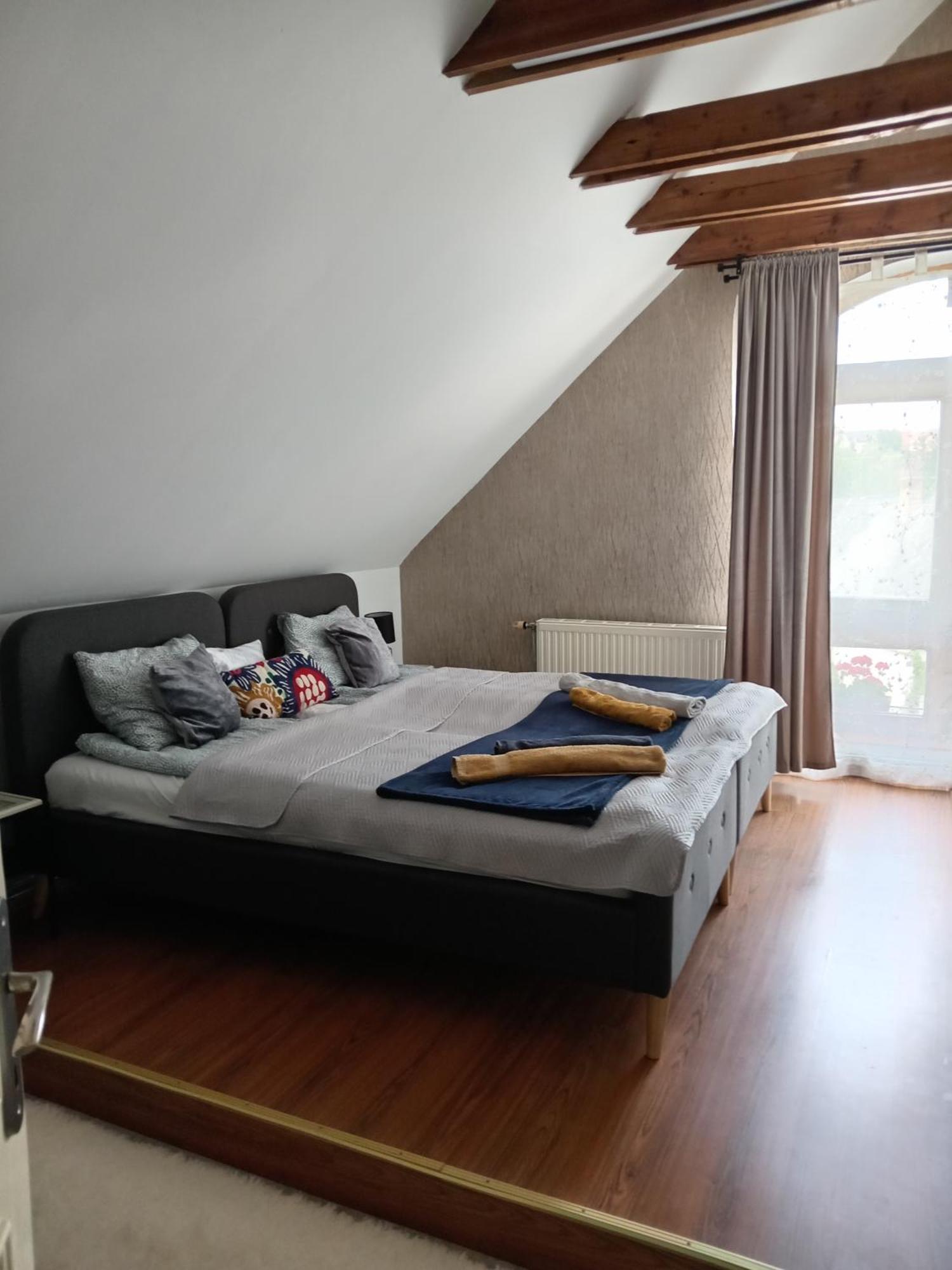 Galeria Villa Veszprém Exteriör bild